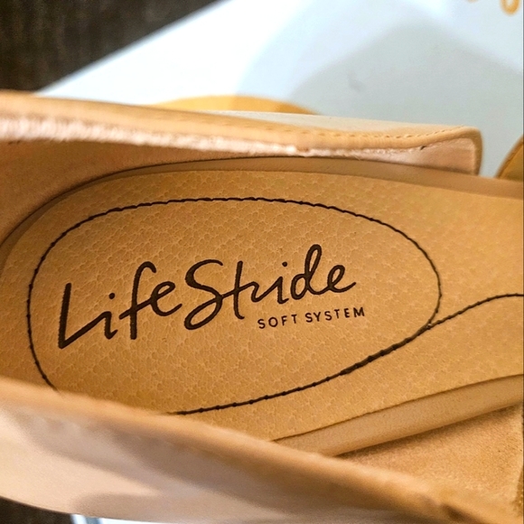 LifeStride Women's Suki Pumps - Tender Taupe, Size 8.5M US - Picture 6 of 8